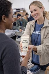 50 Pieces Yacht & Smith 2 In 1 Hand And Body Wash 3oz Bottle - Soap & Body Wash