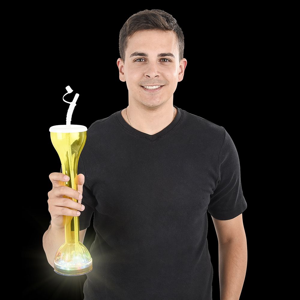 30 pieces of 13.50" Flashing Plastic Yard Glass