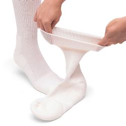 6 Pairs Yacht & Smith Women's Cotton Diabetic NoN-Binding Crew Socks - Size 9-11 White - Women's Diabetic Socks