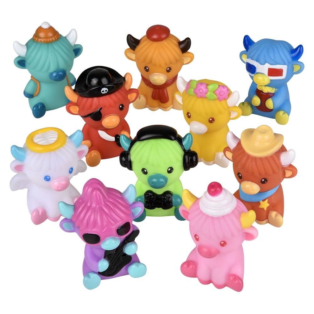 500 of 2 inch Rubber Highland Cow