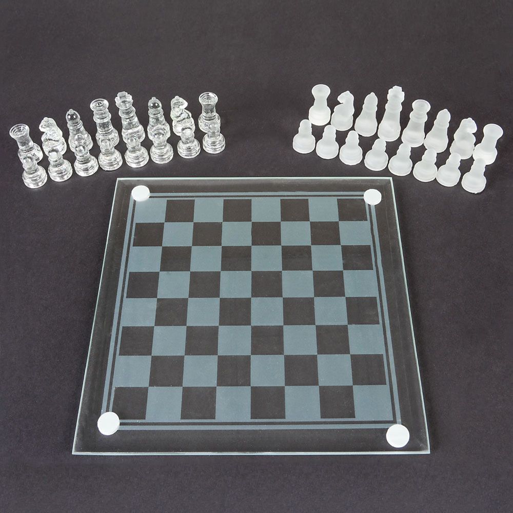 16 Pieces of 7.5" Glass Chess Set