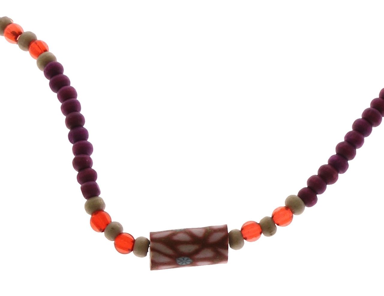 60 Wholesale Beaded Necklace With An Accent Bead In The Center Of The Necklace