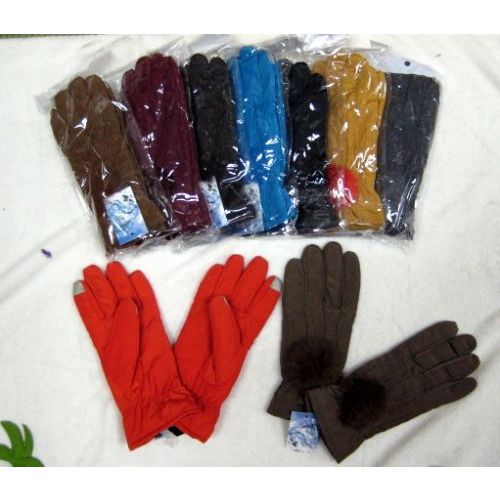 48 Wholesale Ladies Touch Screen Winter Glove With Pom Pom