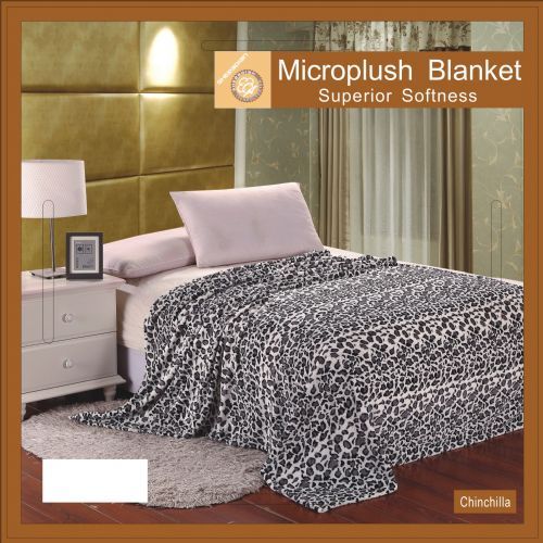 12 Wholesale Chincilla Animal Print Microplush Blankets In Full at