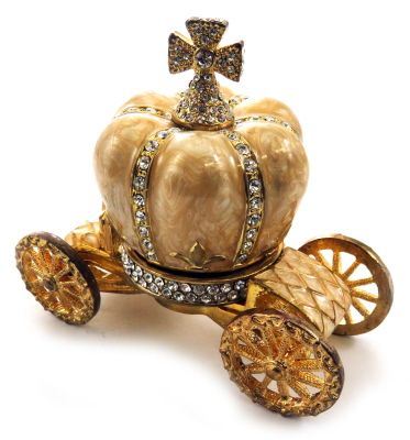 10 Wholesale Gold Tone And Tan Enamel Crown Attached To A Coach (base)