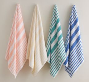 12 Pieces of Martex Cabana Stripe Beach Towel Size 35x70 100 Percent Cotton In Blue