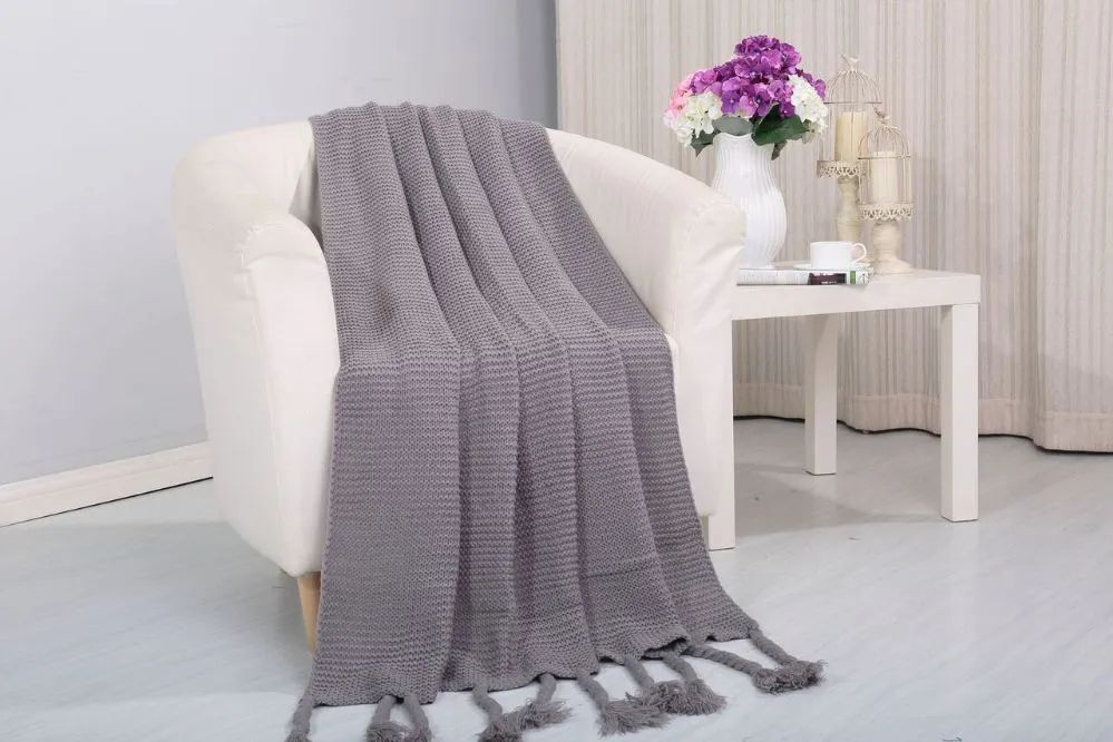 6 Wholesale Camilla Acrylic Throws In Grey at