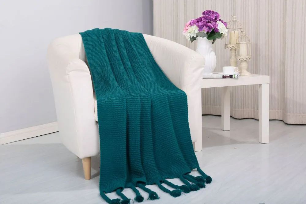 6 Wholesale Camilla Acrylic Throws In Teal