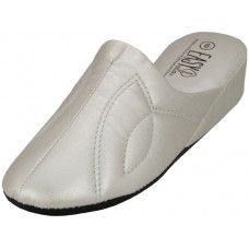Wholesale Footwear Women's Close Toe Soft Silver Metallic Upper House Slippers