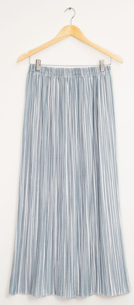 12 Wholesale Stripe Pleated Maxi Skirt Ice Blue