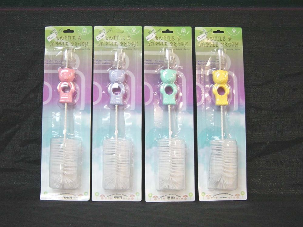 48 Pieces of Plastic Baby Bottle Brush With Bear Design