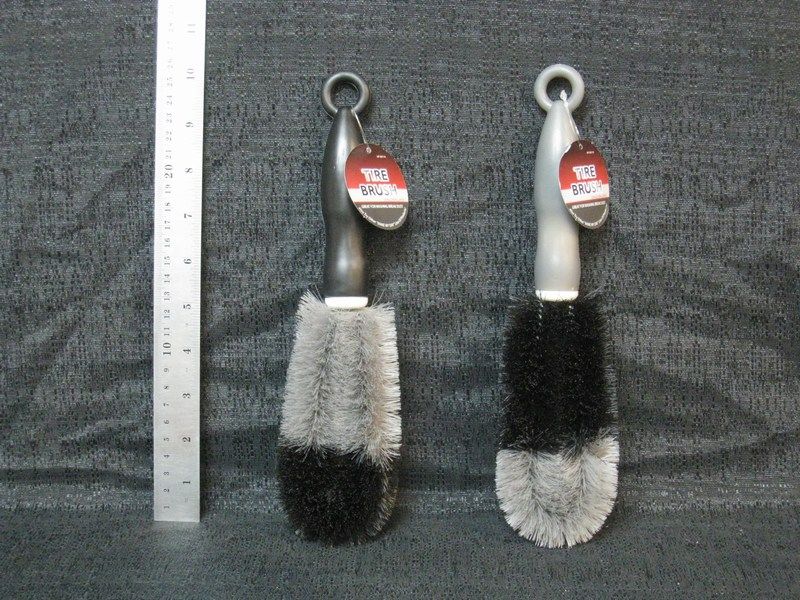 24 Pieces of Two Tone Tire Brush