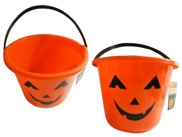 48 Pieces of Halloween Bucket
