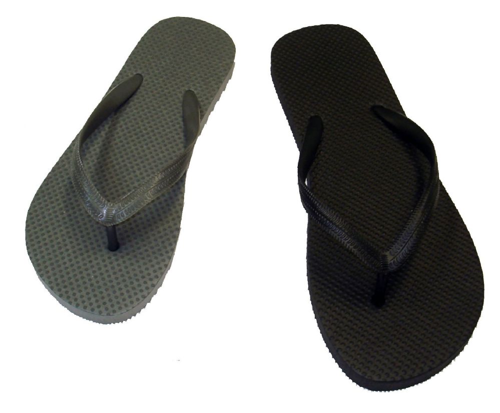 Wholesale Footwear Womens Basic Flip Flops In Black And Grey