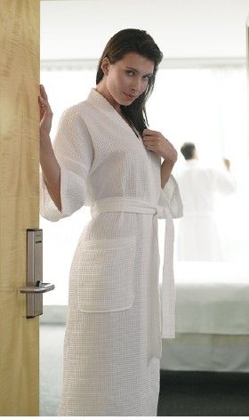 3 Pieces of Deluxe Waffle Weave Luxury Bathrobe In White