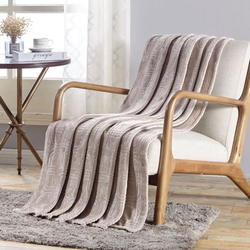 12 Wholesale Cedar Embossed Geometric Pattern Soft And Cozy Throw Blanket In Ivory