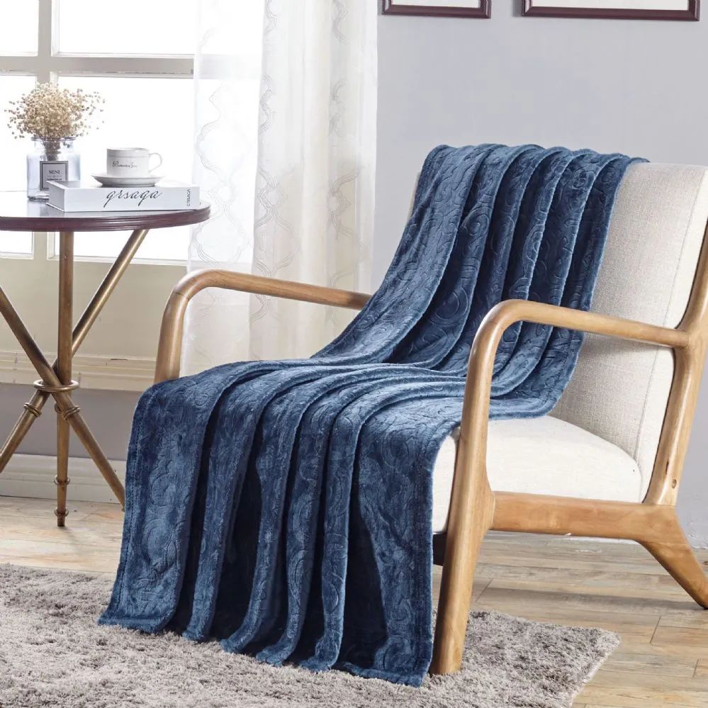 12 Wholesale Dama Flannel 50 X 60 Throw In Oxford Blue