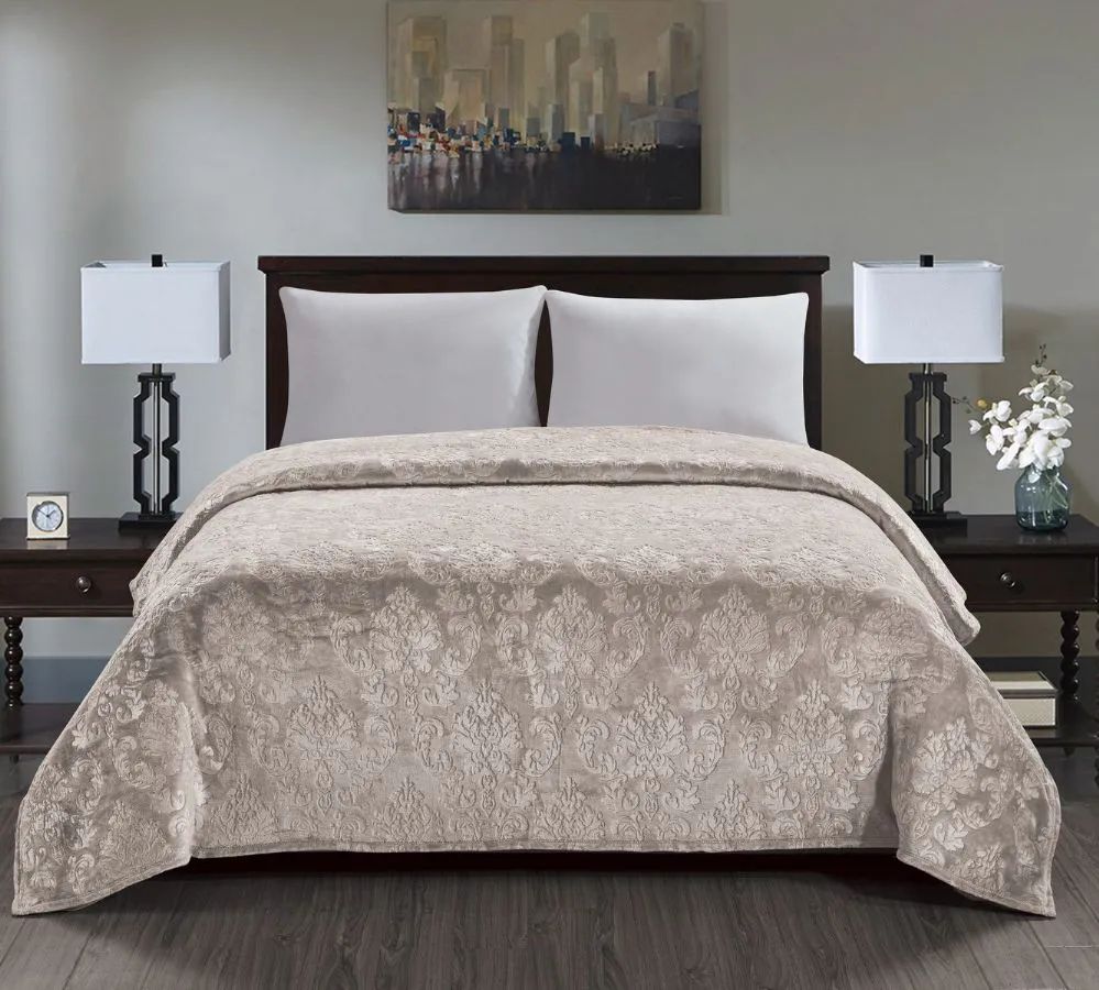6 Wholesale Versaille Collection Embossed Blanket Queen Size In Ivory