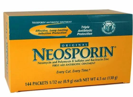 144 Wholesale Travel Size Neosporin Ointment Foil Pack 0.9 Gm. Foil Pack
