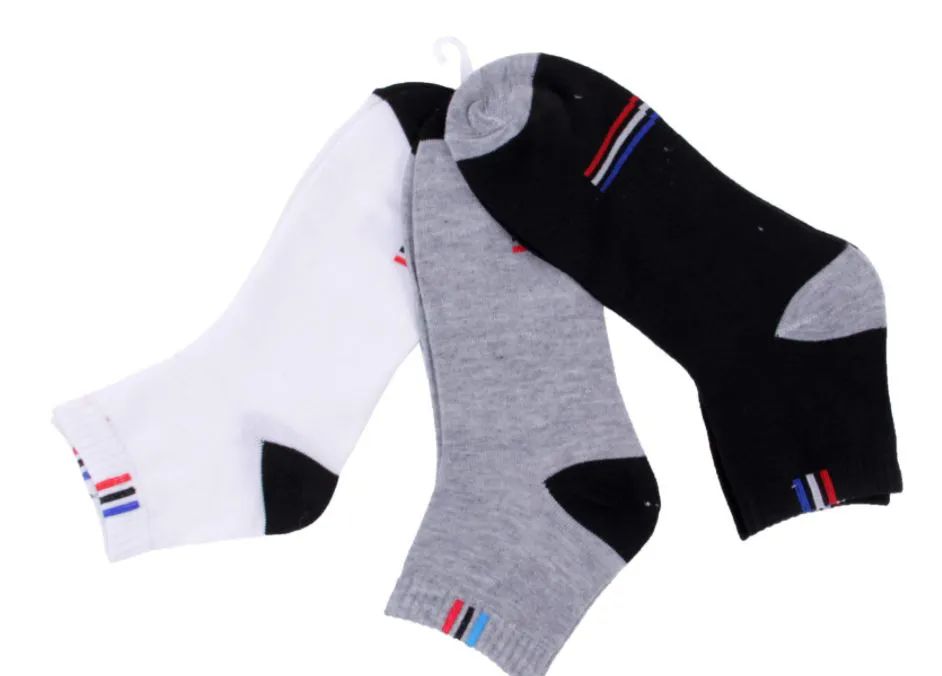 156 Pairs of Men's Socks