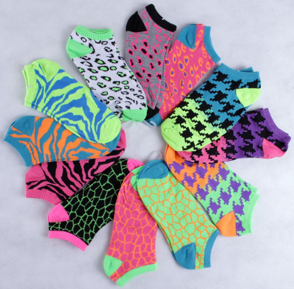 96 Pairs of Mixed Design Lady Socks