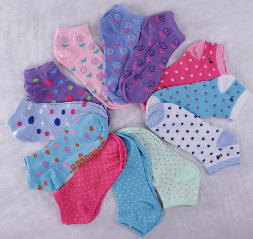 300 Pairs of Women's Assorted Printed Ankle Socks