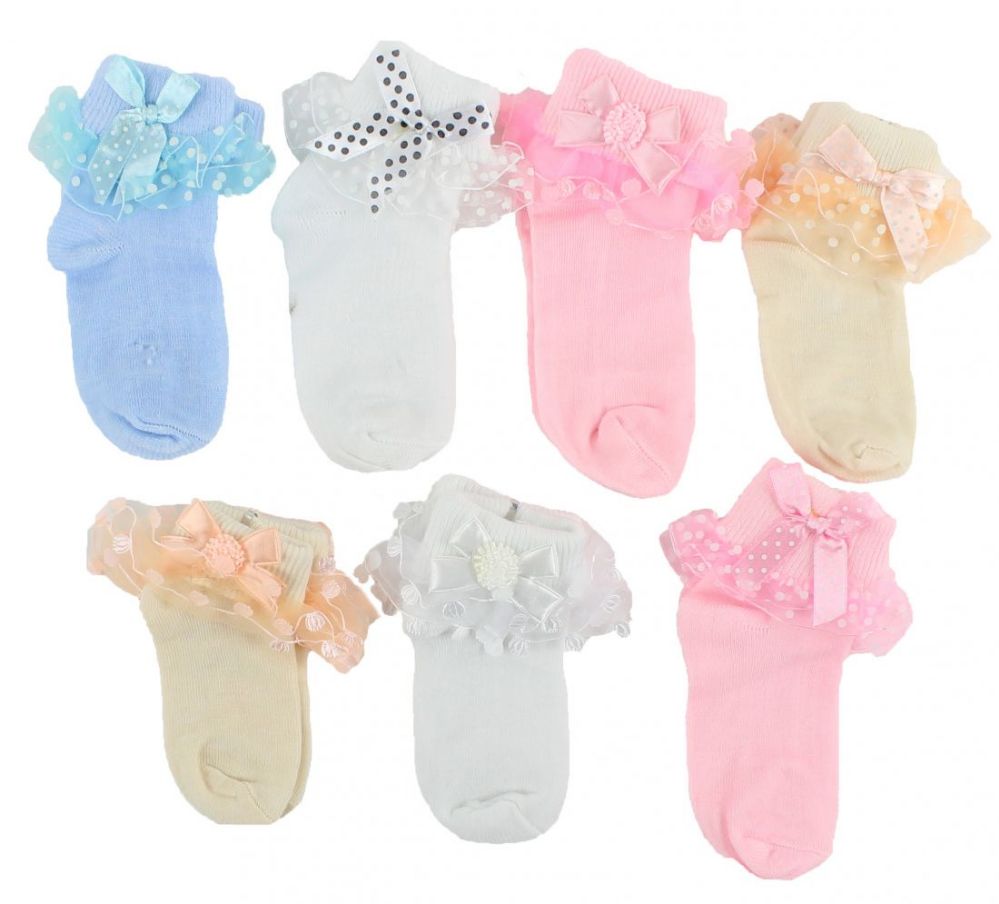 48 Wholesale Girl's Lace Cuff Ankle Socks - White - Ages 6-12