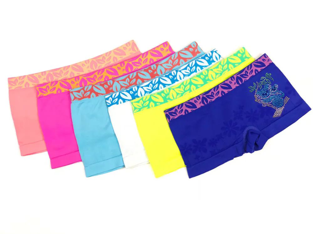 48 Wholesale Girl's Seamless Boxers With Rhinestones Size M - at 