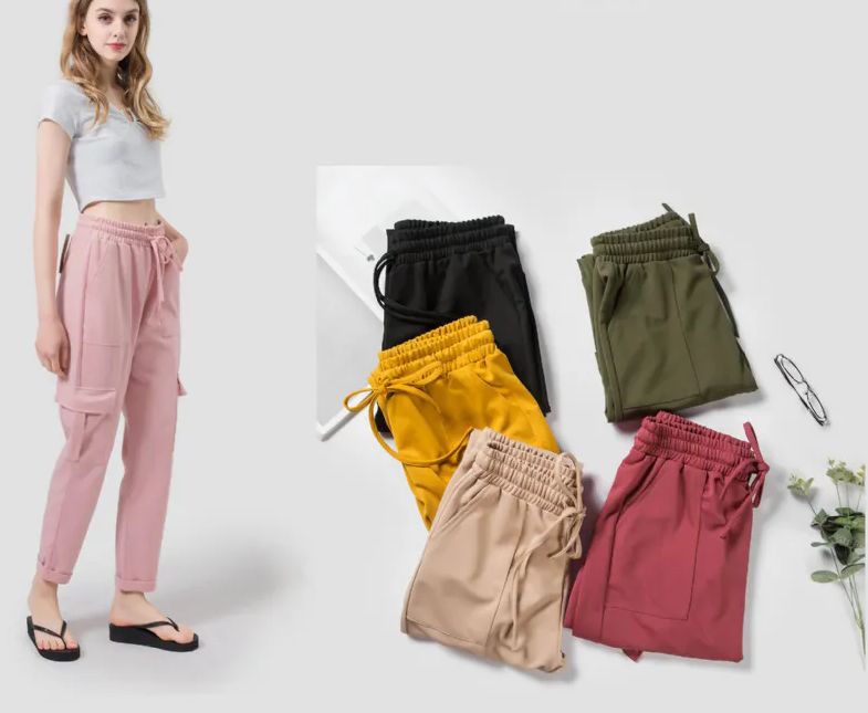 24 Pieces of Womens Capri Length Acrylic Material Pants Size M