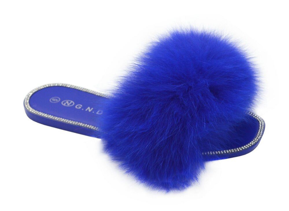 12 Wholesale Women's Fur Slides Slippers For Women Open Toe Furry Fluffy Slides Slippers In Royal Blue