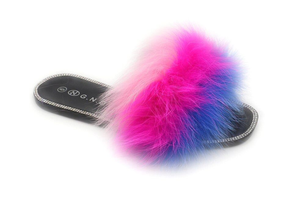 12 Wholesale Women's Fur Slides Slippers For Women Open Toe Furry Fluffy Slides Slippers In Fuschia Multi Color