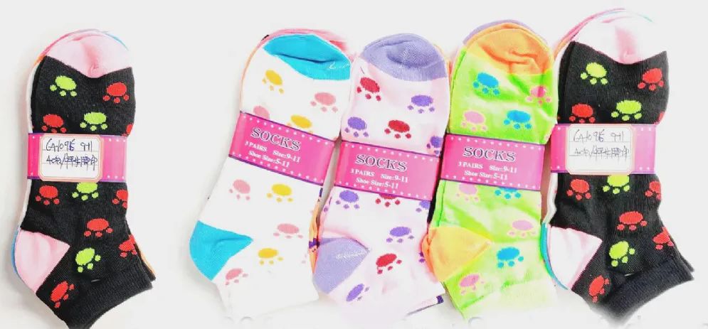 240 Wholesale Women Ankle Socks Dog Paw Print Desig Assorted Color Size 9 - 11