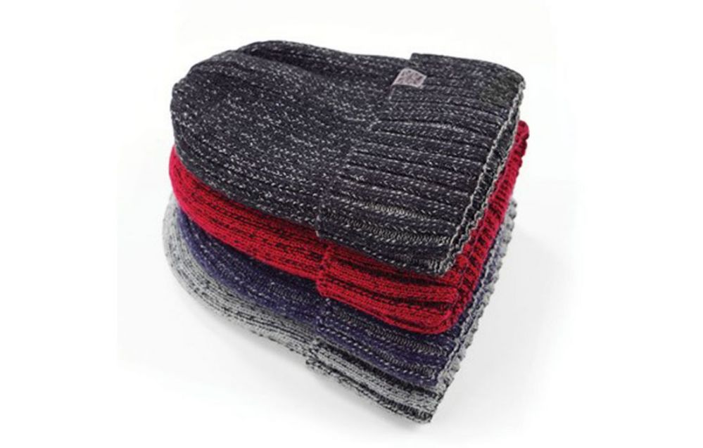 24 Wholesale Britt's Knits Men's Harbor Heathered Knit Beanie Hats With Union Jack Patch Embellishment