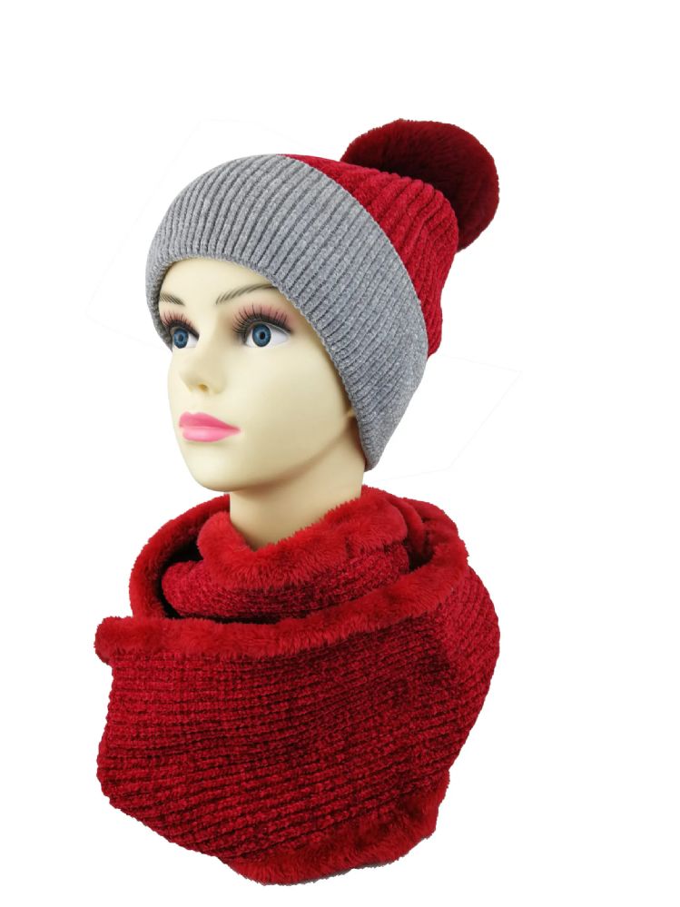 24 Wholesale Dual Color Design Pom Pom Winter Hat And Infinity Scarf Set Fleece Lined