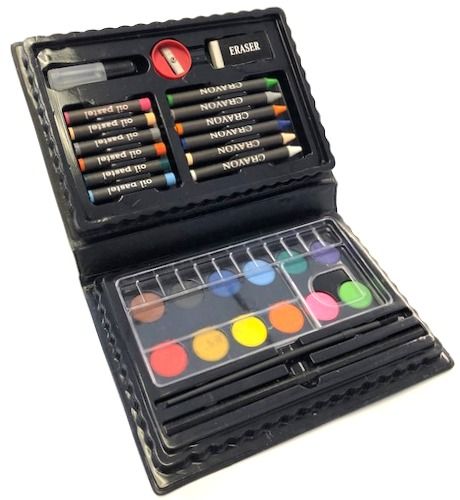 12 Pieces of Art Set With Multiple Colors