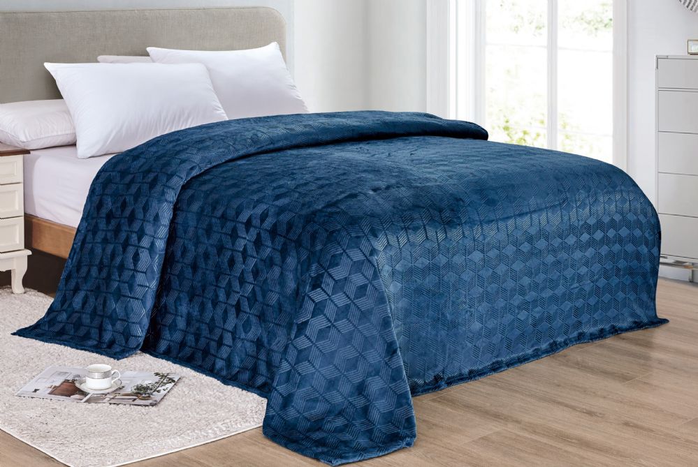12 Pieces of Amrani Bed Cover Blanket In Navy Color King Size