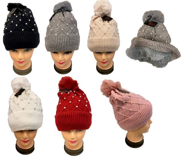 48 Pieces of Women's Pearl Winter Hat With Plush Lining