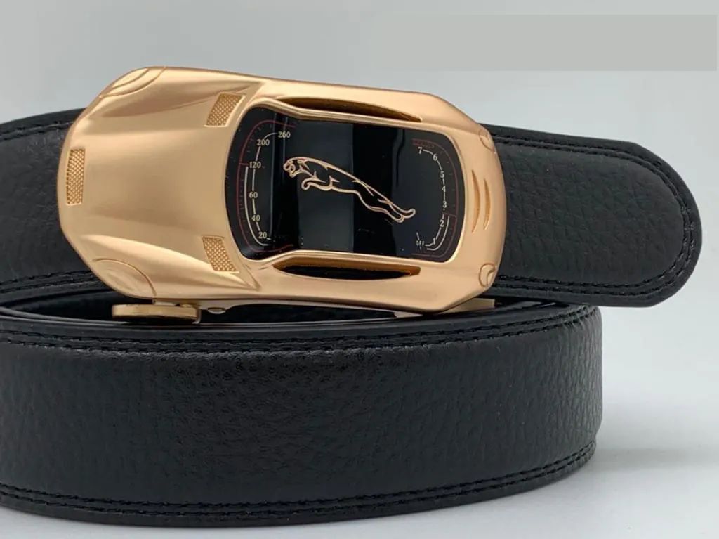 12 Pieces of Men's Black Leather Belts With Gold Hardware