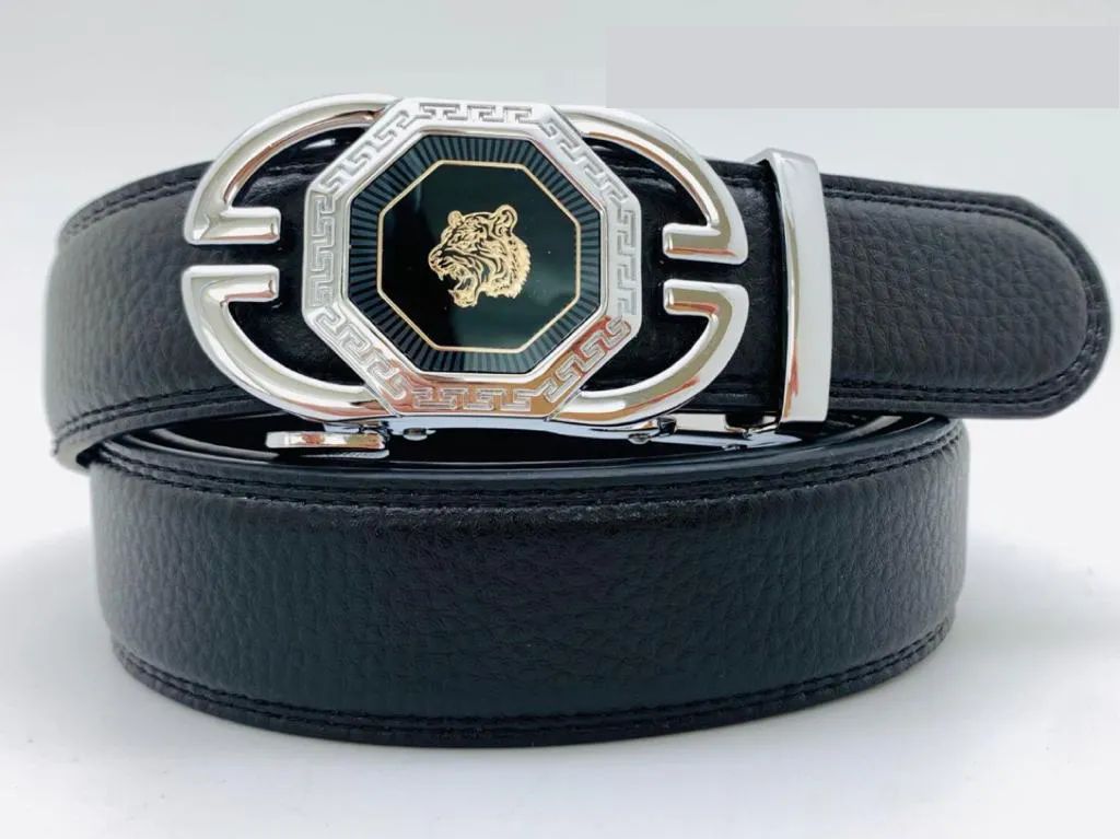 12 Pieces of Men's Black Leather Belts With Silver and Gold Hardware