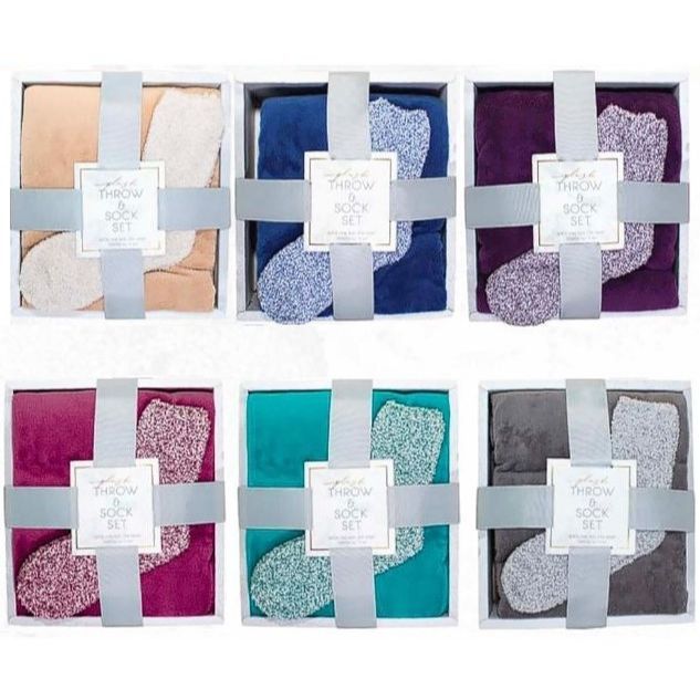 36 pieces of Throw And Sock Gift Set, 6 Asst Colors C/p 36
