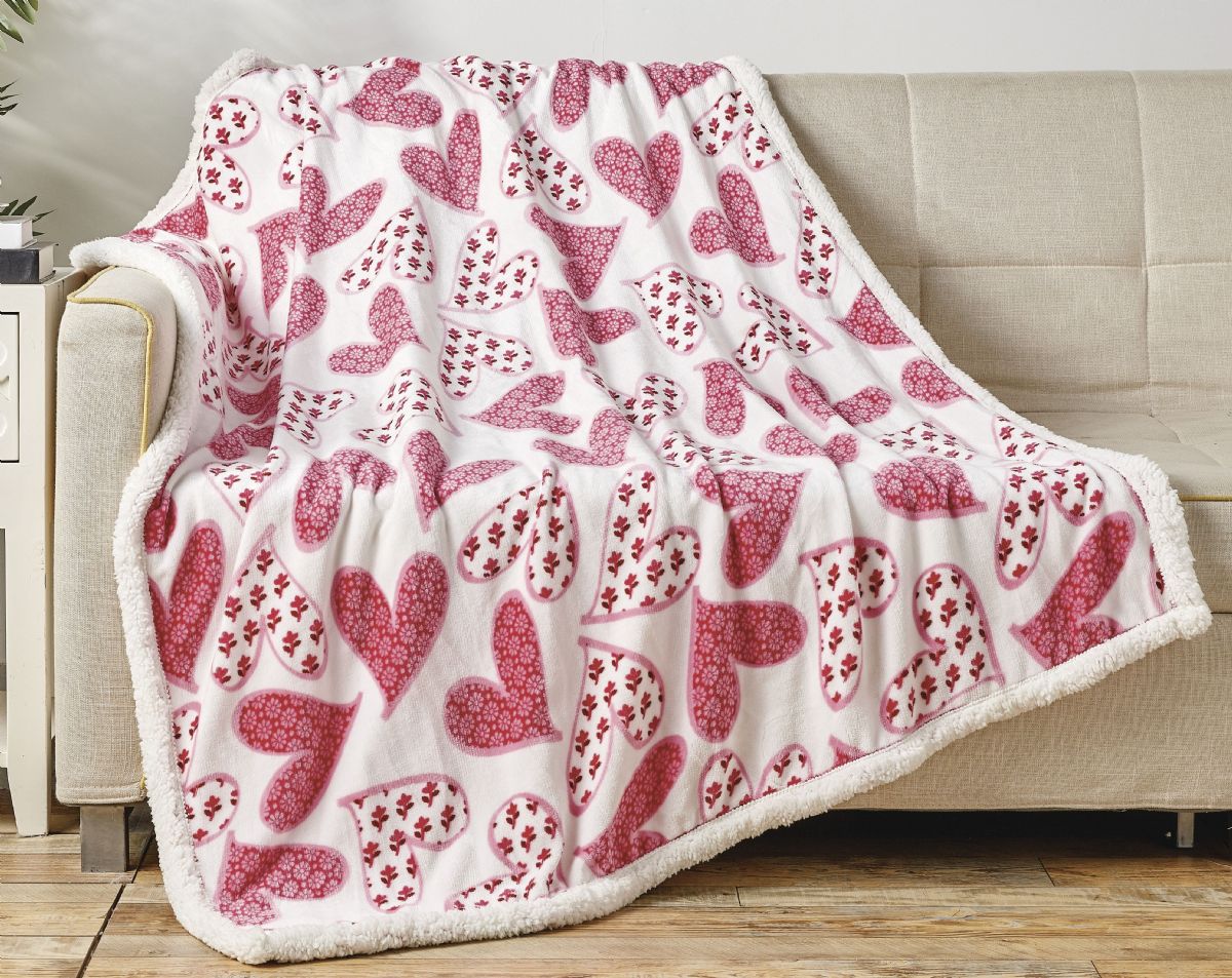 12 Pieces of Heart Sherpa Throw 50x60