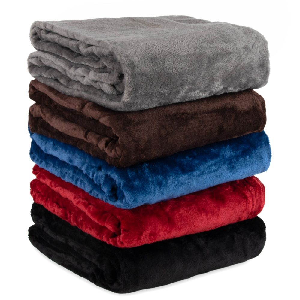 24 Pieces of Plaid Fleece Blankets 50" X 60" Green