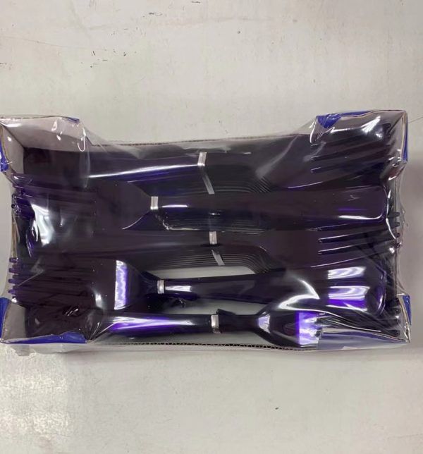 24 Packs of Purple Plastic Premium Forks 50pcs