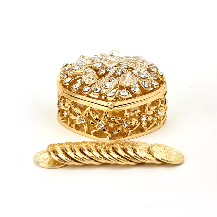 6 pieces of Arras Set For Weddings - Rhinestone Heart Box