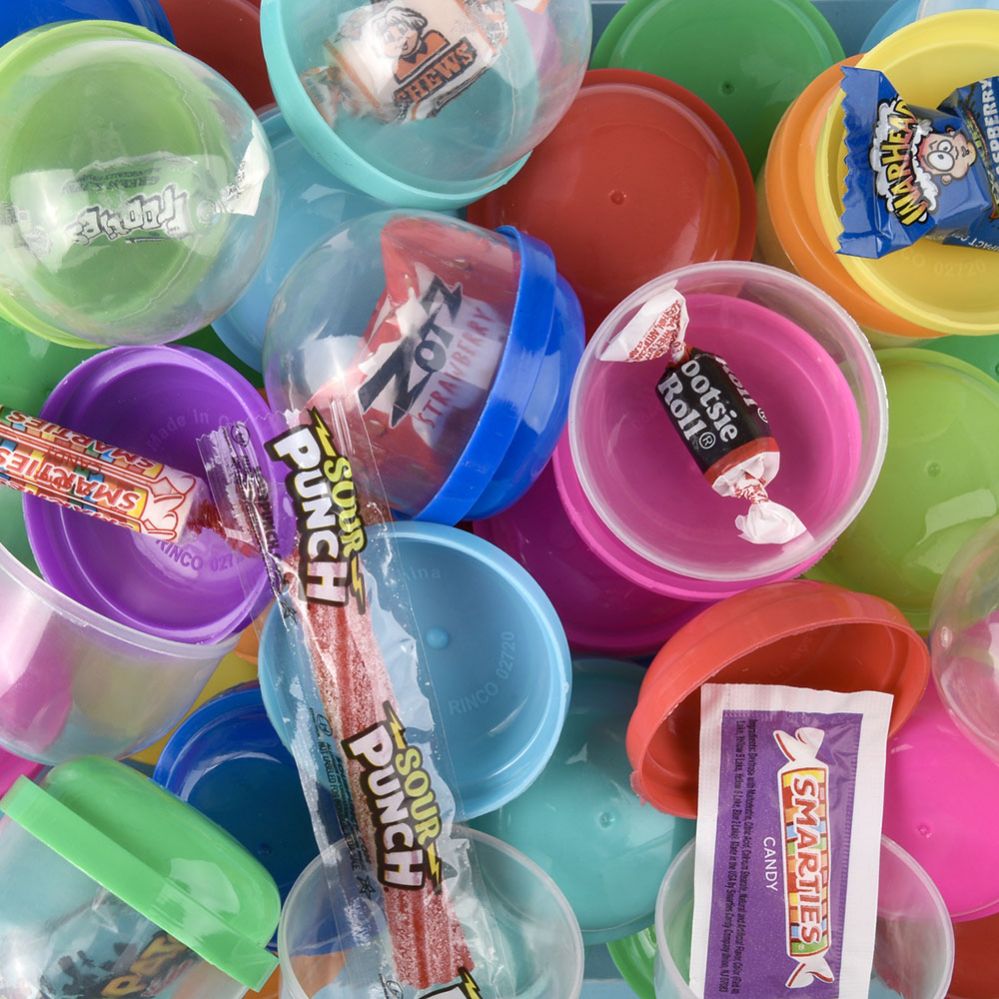 250 pieces of Candy Filled 2 In Capsules $.12 Avg (250pcs)