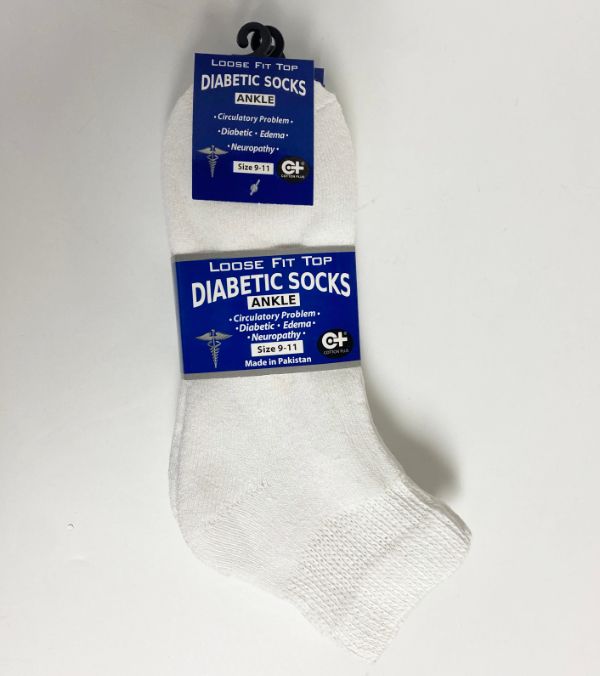 12 Packs of Diabetic White Ankle Socks 9-11 12pc Pack