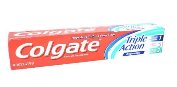 6 Pieces of Colgate Toothpaste 2.5 Oz Triple Action