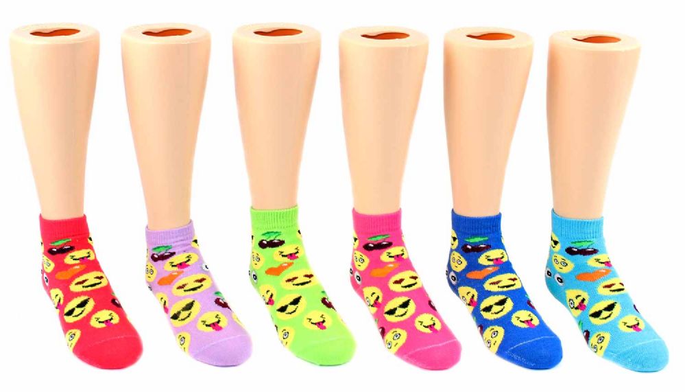 24 Wholesale Kid's Novelty Ankle Socks - Emoji Print - Size 6-8