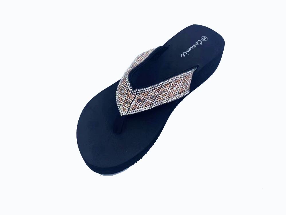 18 Wholesale Women Flip Flops With Glittering Straps In Silver - at -  wholesalesockdeals.com