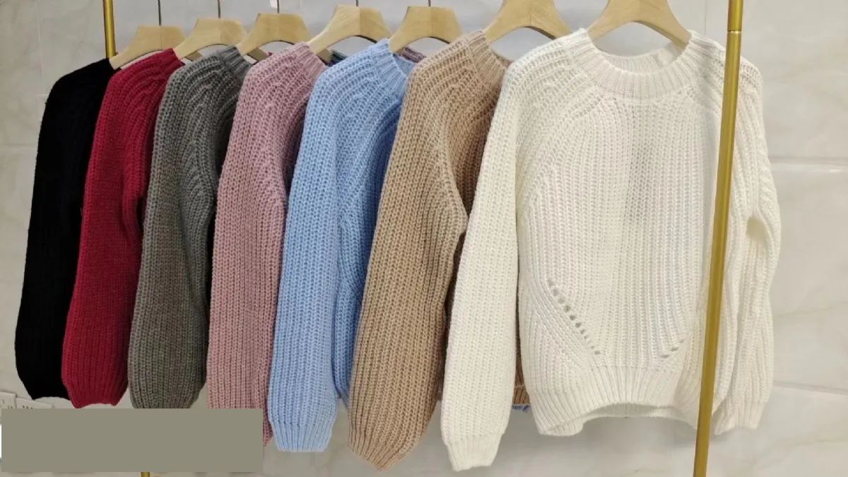 24 Pieces of Women's Knitted Cashmere Crochet Design L/XL